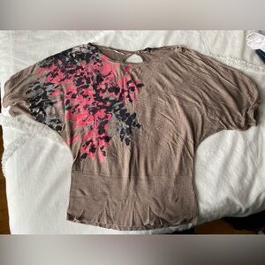 Le Château batwing top